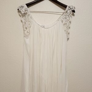 Lucie Ann vintage nightgown medium